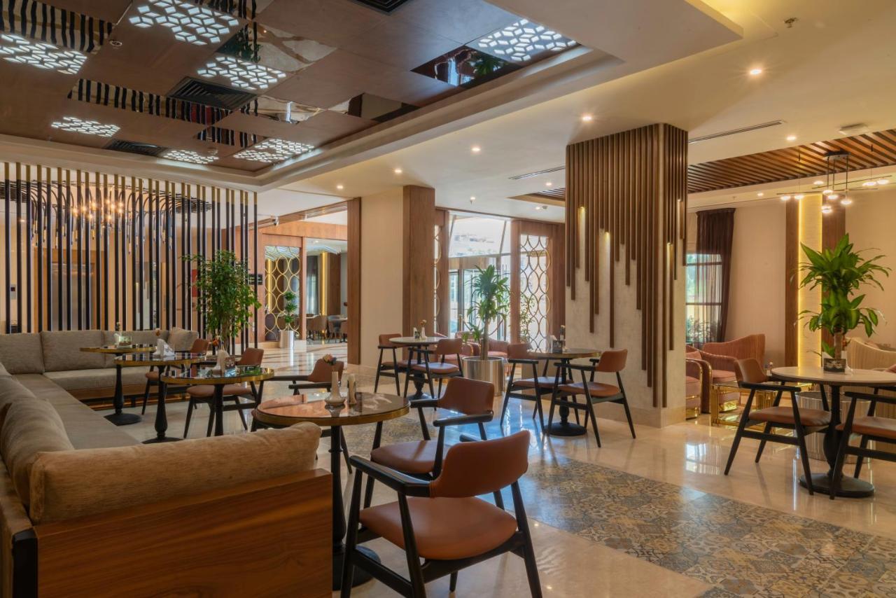Sunday Emerald Hotel Jeddah Exterior photo
