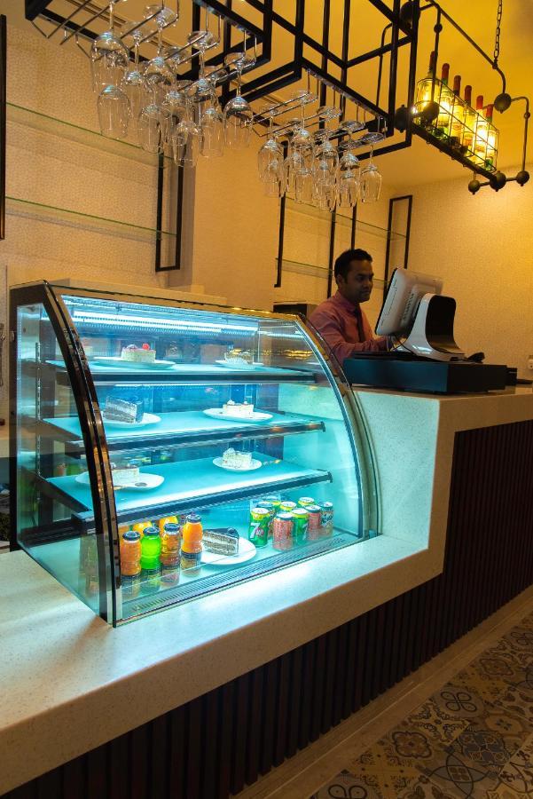 Sunday Emerald Hotel Jeddah Exterior photo